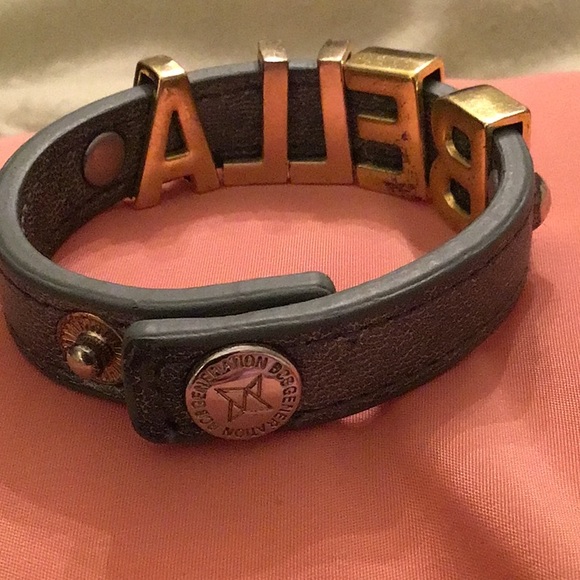 BCBG Bella Affirmation Bracelet - Picture 3 of 4